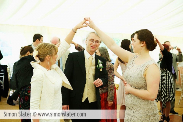 st-james-church-rowledge-surrey-wedding-photographer-simon-slater-049
